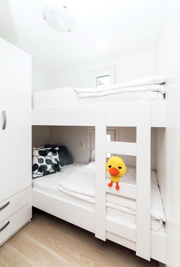 Marina Luxury Houseboat Olive Villa ปอร์โตรอซ ภายนอก รูปภาพ