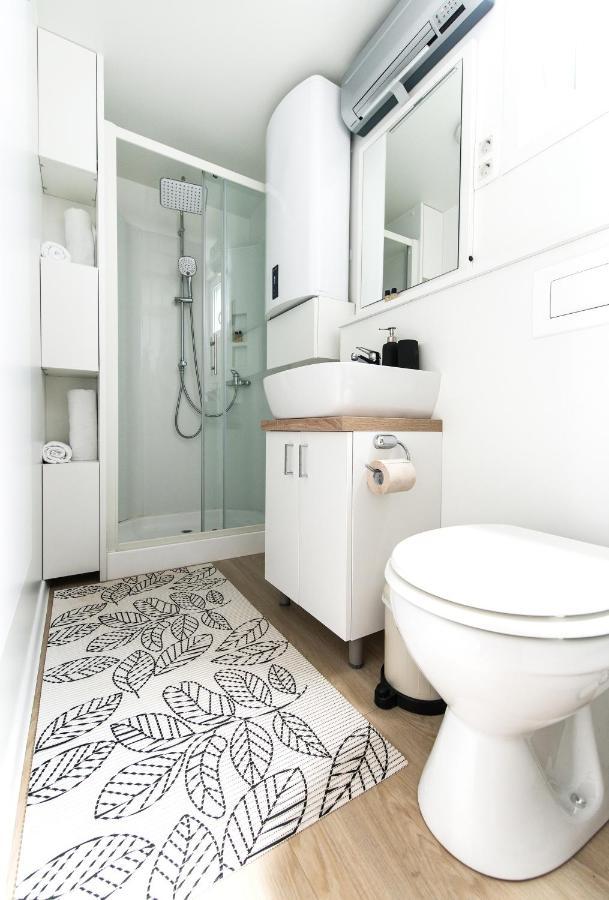 Marina Luxury Houseboat Olive Villa ปอร์โตรอซ ภายนอก รูปภาพ